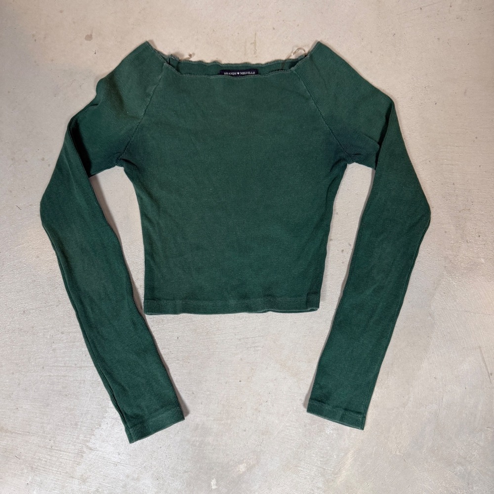 Brandy Melville Zelly Top Forest Green Ribbed Boat Neck Long Sleeve Crop Top OS